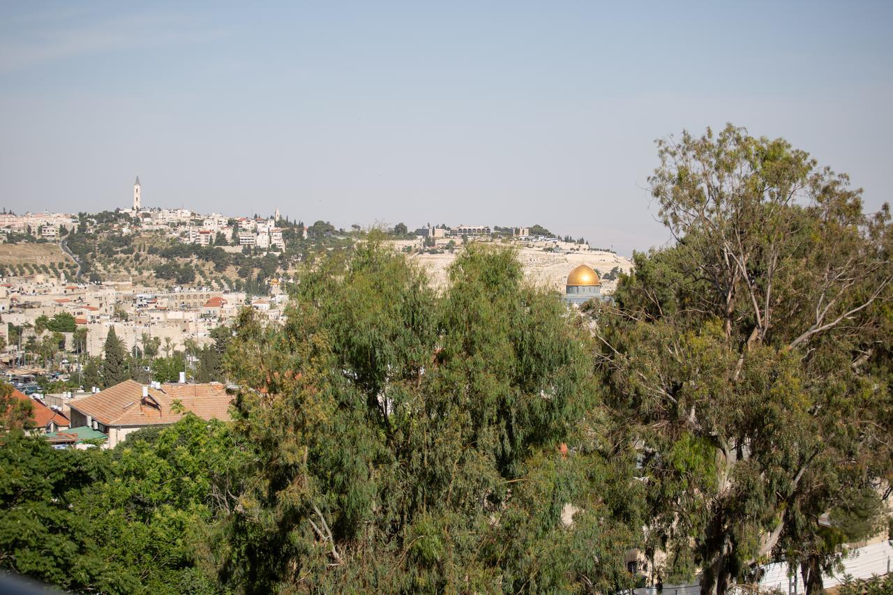 Haneviim Court Residence Yerusalem Bagian luar foto